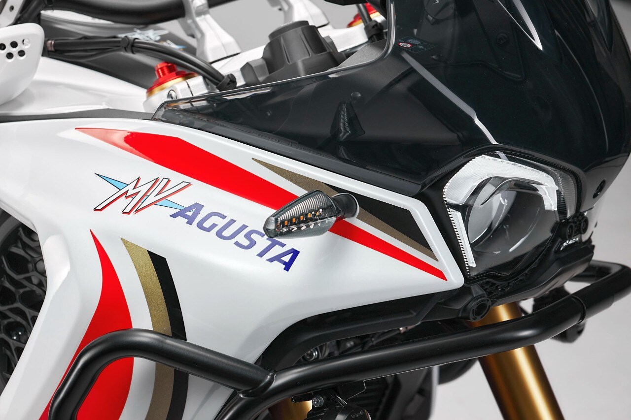 Test ANTEPRIMA - MV Agusta LXP Orioli: lucida follia +VIDEO+